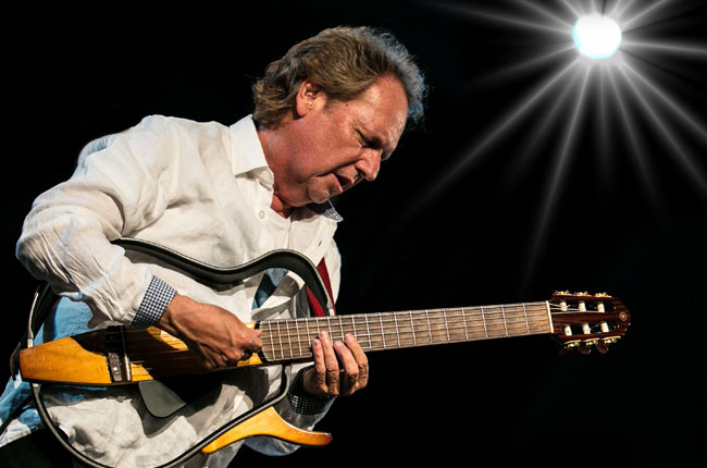 27 e 28 Maggio – Lee Ritenour