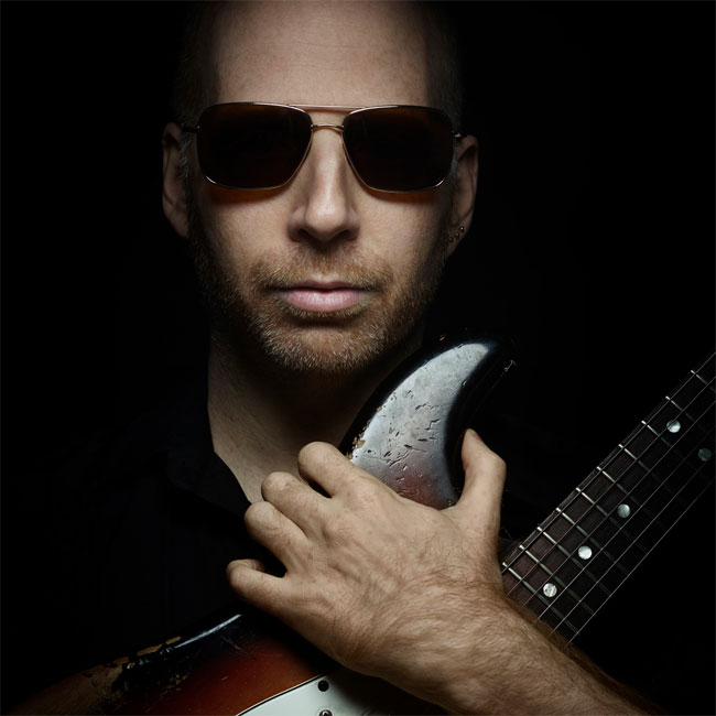 Oz Noy Trio feat. Jimmy Haslip & Keith Carlock 17/11/2016 21.00