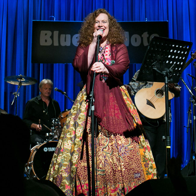 Sarah Jane Morris 13/05/2017 23.30